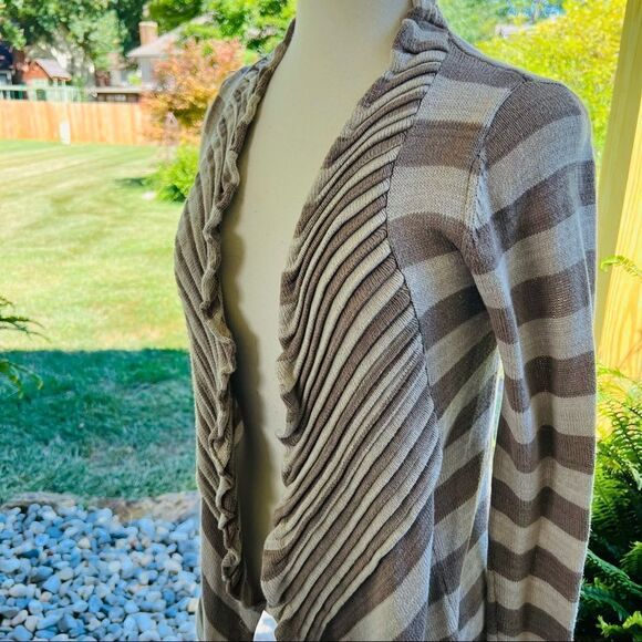 Vanity Cardigan  Striped longsleeve lightweight Wrap Size medium - Picture 5 of 8